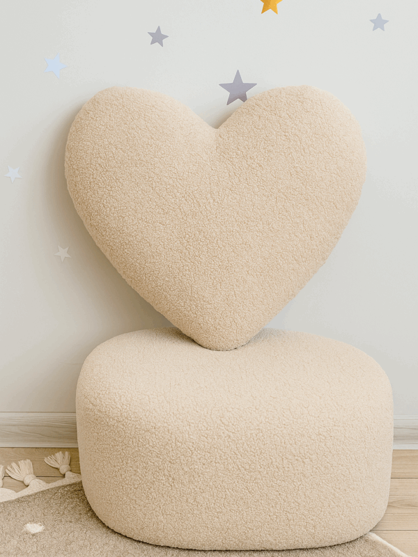 Подушка Сердце букле bezh