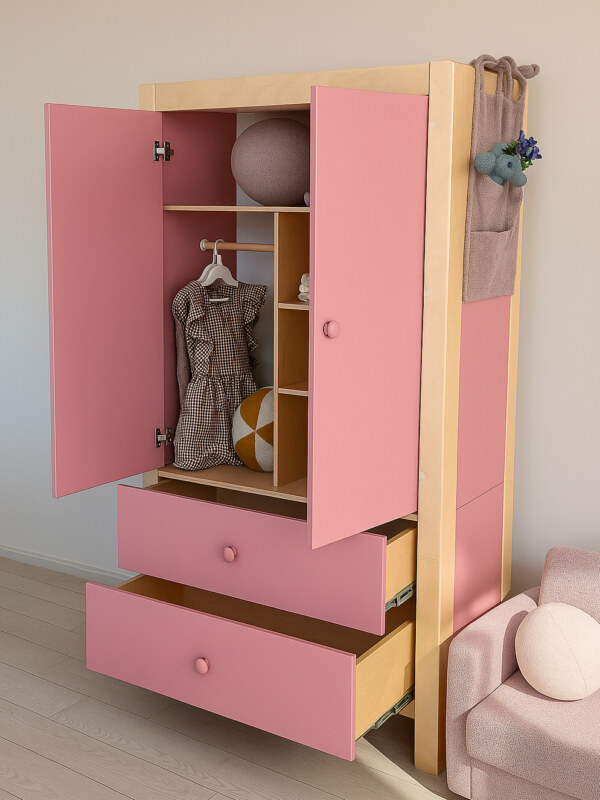 Мягкий органайзер с кармашками для детской комнаты