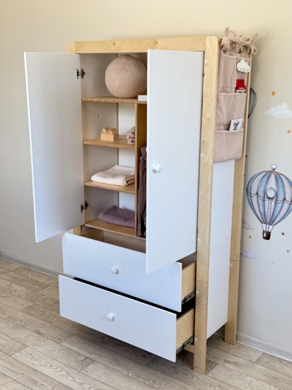 Мягкий органайзер с кармашками для детской комнаты