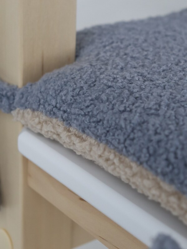 Ортопедическая подушка на стул завязками детская Star