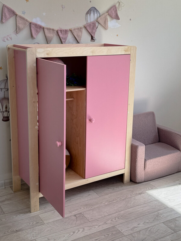 Шкаф в детскую комнату для одежды Forest Pink
