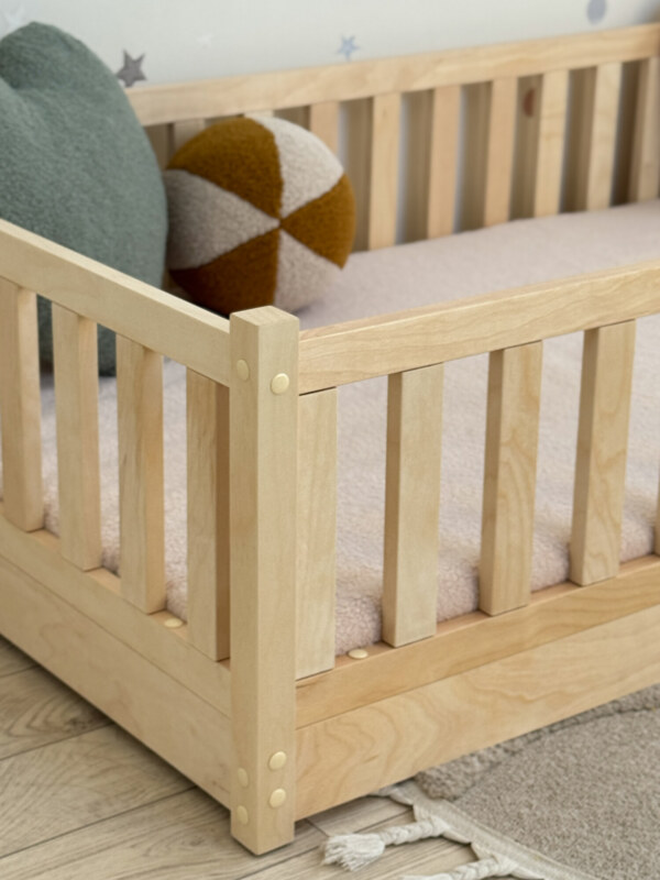 Детская напольная кровать монтессори