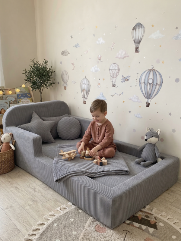 Детская бескаркасная кровать серый вельвет